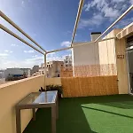 منزل للإقامة Bedroom With Ensuite Bathroom, Air-conditioned And Spacious Rated سليمة