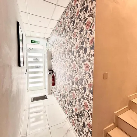 Bedroom With Ensuite Bathroom, Air-conditioned And Spacious Rated Sliema