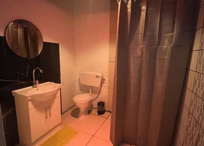 Sliema Bedroom With Ensuite Bathroom, Air-Conditioned And Spacious Top Rated Sliema