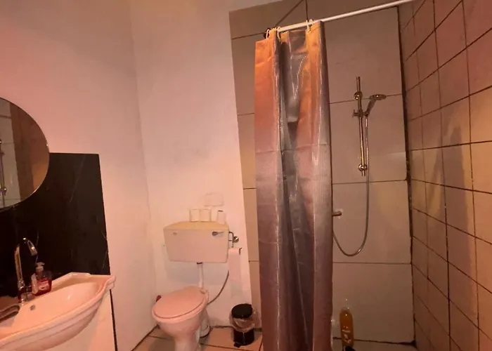 Sliema Bedroom With Ensuite Bathroom, Air-Conditioned And Spacious Top Rated * סליאמה