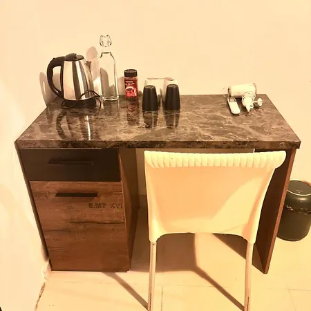 홈스테이 Bedroom With Ensuite Bathroom, Air-conditioned And Spacious Rated *